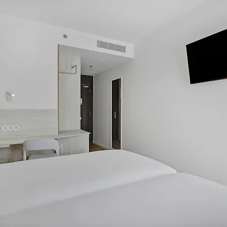 Fatima 3* ليريا